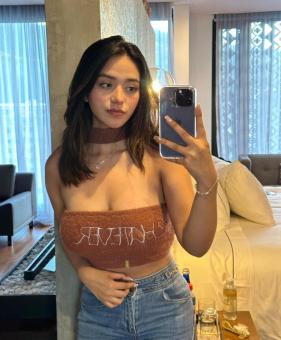 Hot Girl Available for Live and Online service