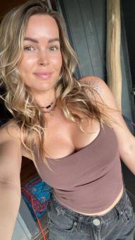 Je suis disponible pour tout vos satisfactions