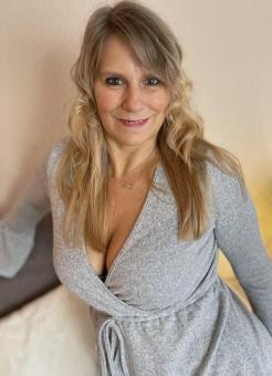 ALENKA PETRINJA ZOVI 064654654 ŠALJI SMS vidi opis