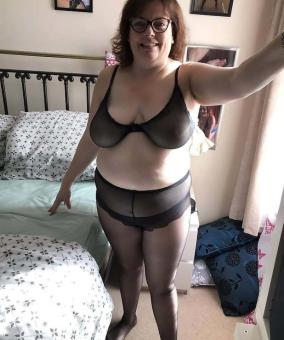 NORA ZLATAR ZOVI 064605500 ŠALJI SMS vidi opis