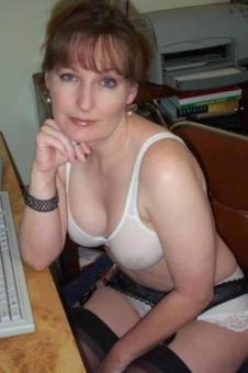 JAVI SE ZA RAZMJENU BROJA AKO ZELIS DA BUDEM TVOJA