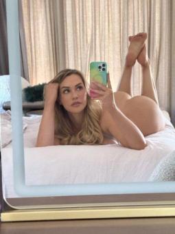 Dostupna sam kako bih osigurala Vaše potpuno zadovoljstvo