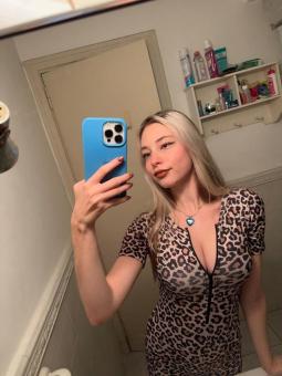 Bok svima ja sam Lydie