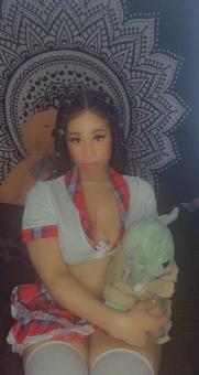 Bok dragi moji ja sam Lydie nova sam ovdje