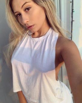 Nov sam ovdje ovdje sam da ponudim svoje plaćene seksualne usluge