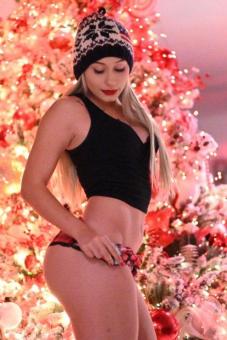 Bok dragi moji ja sam Lydie nova sam ovdje