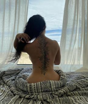 Volim voditi ljubav bezuvjetno dođi i izrazi svoje najluđe želje