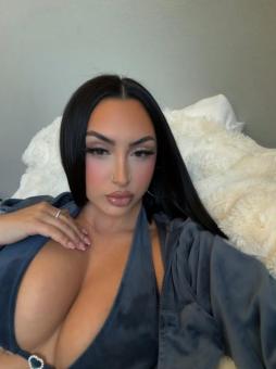 Volim voditi ljubav bezuvjetno dođi i izrazi svoje najluđe želje - 9