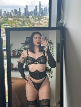 Hello Im damnit hot to make you jerk off on second